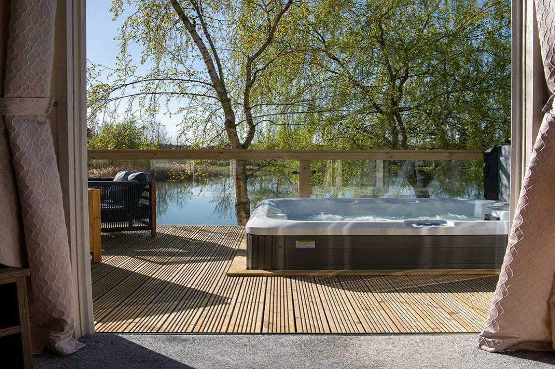 7 Reasons to Choose a Fishing Lodge