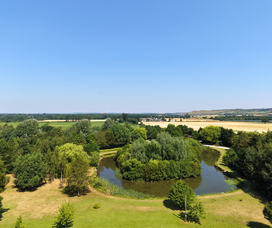 fishing lakes uk